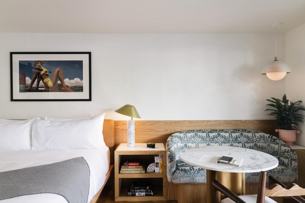 Short Stories Hotel Los Angeles