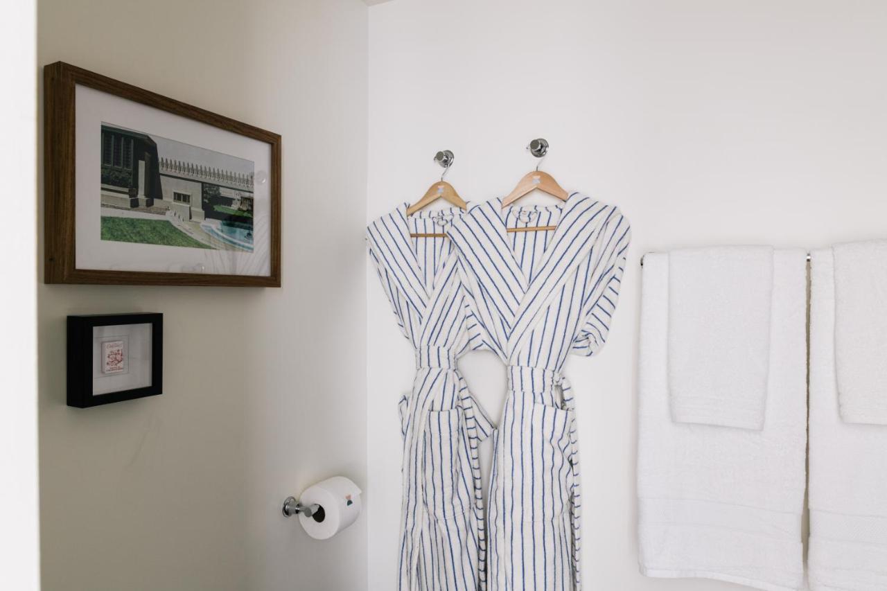 Short Stories Hotel Los Angeles